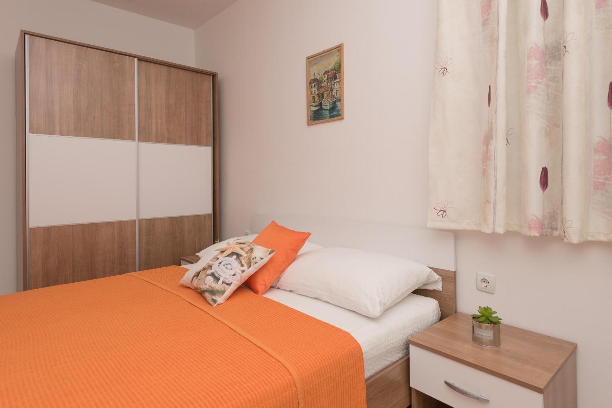 Apartmani Sol Makarska Exteriör bild